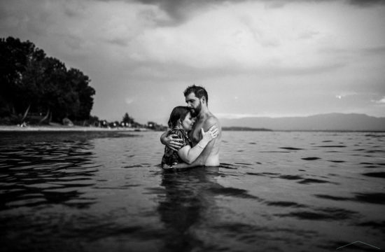 vanessa amiot photographe - photographe thonon - couple dans l eau -