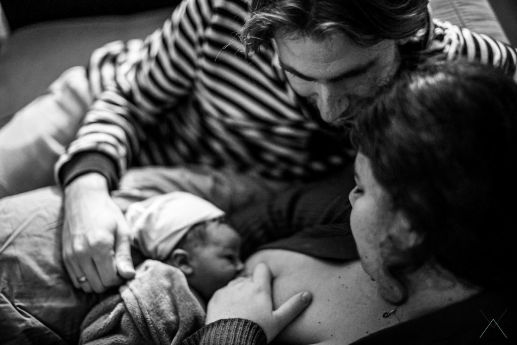 Vanessa Amiot photographe- accouchement a domicile - photographe accouchement Haute Savoie