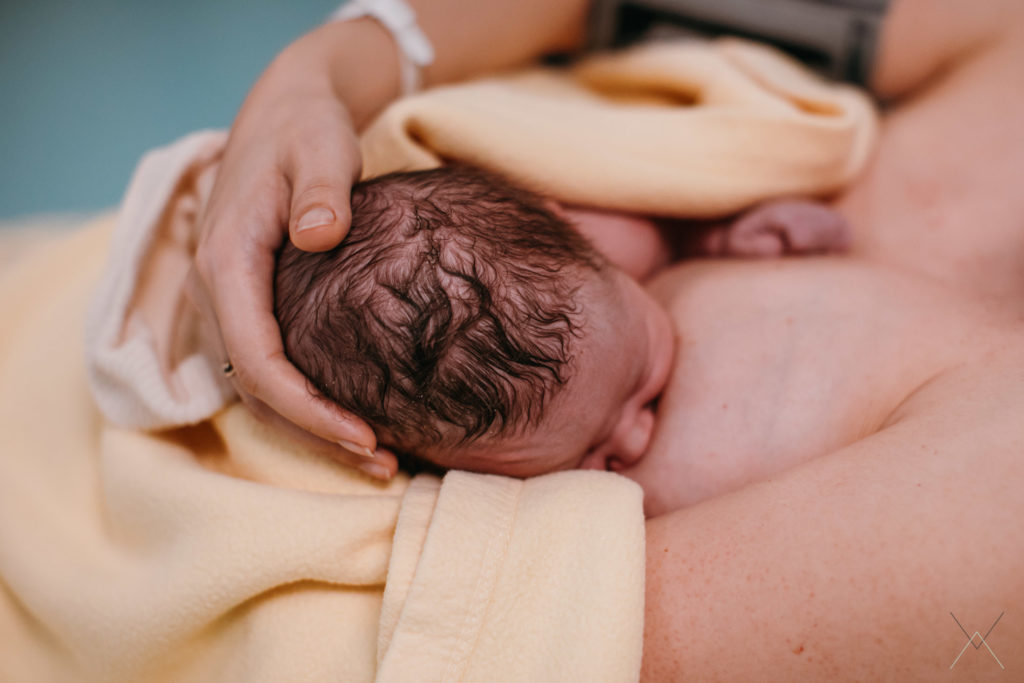 vanessa-amiot-photographe-accouchement-maternité-nouveau-né