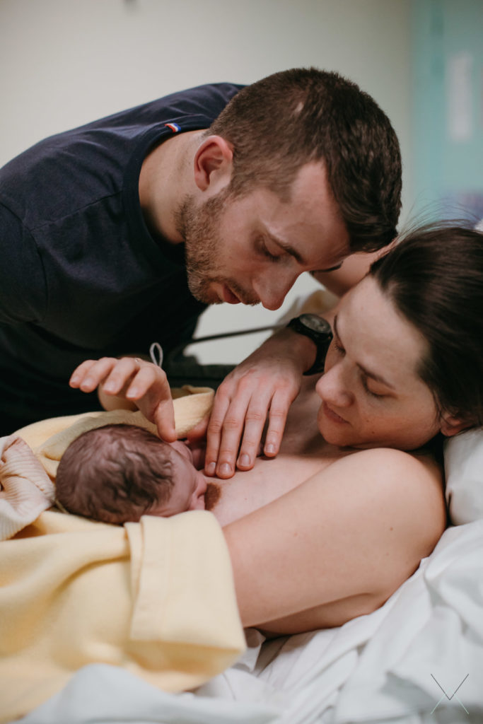 vanessa-amiot-photographe-accouchement-maternité-nouveau-né